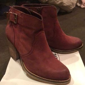 Burgundy Steve Madden Booties - Size 6